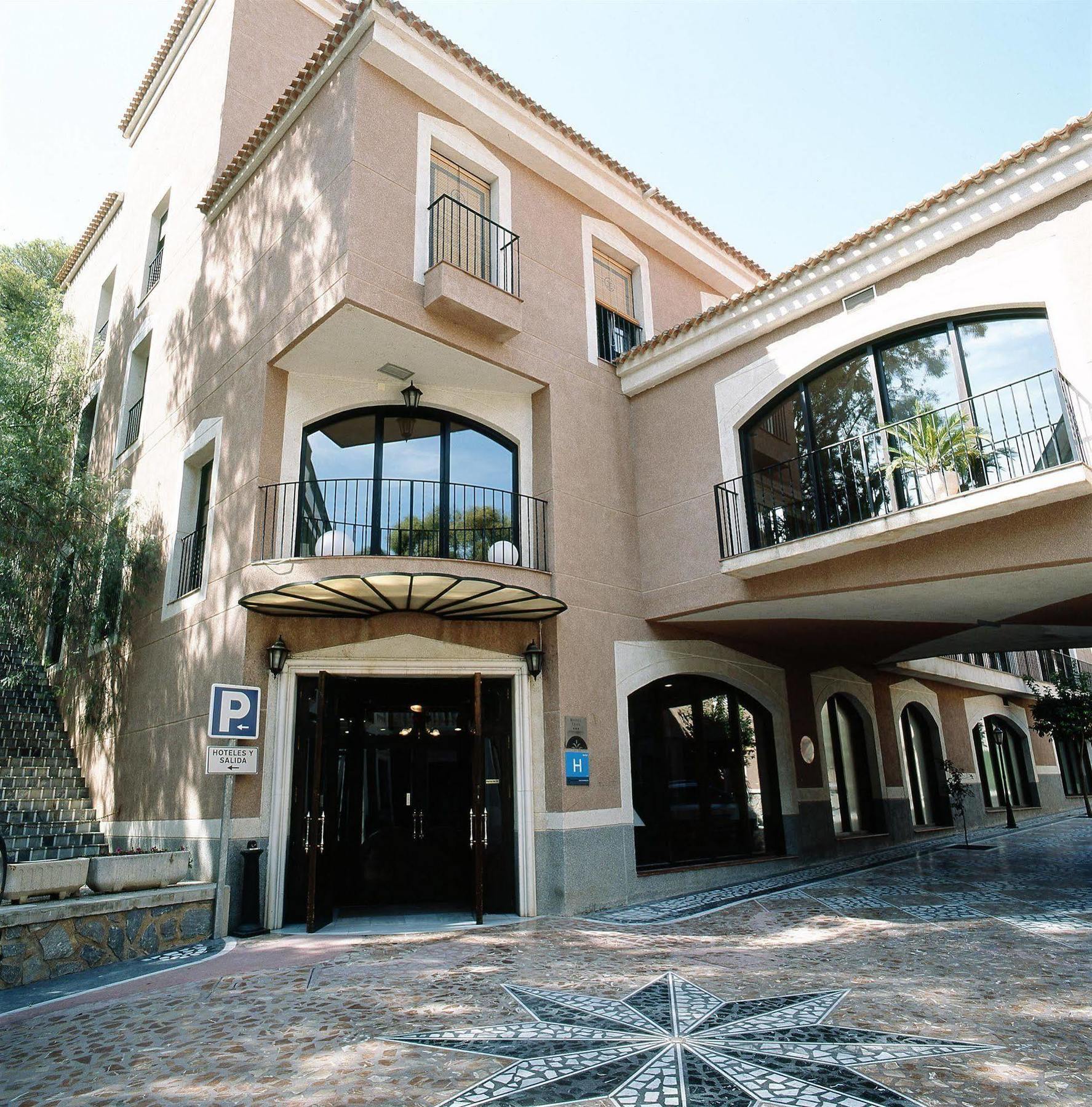 Balneario De Archena - Hotel Leon Ngoại thất bức ảnh